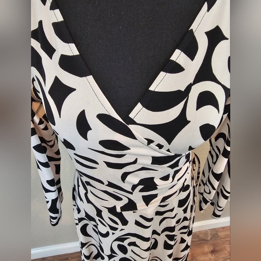 Faux Wrap Dress - Picture 2 of 6